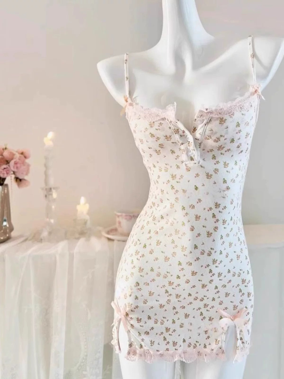 Poppy floral nightdress lace hem
